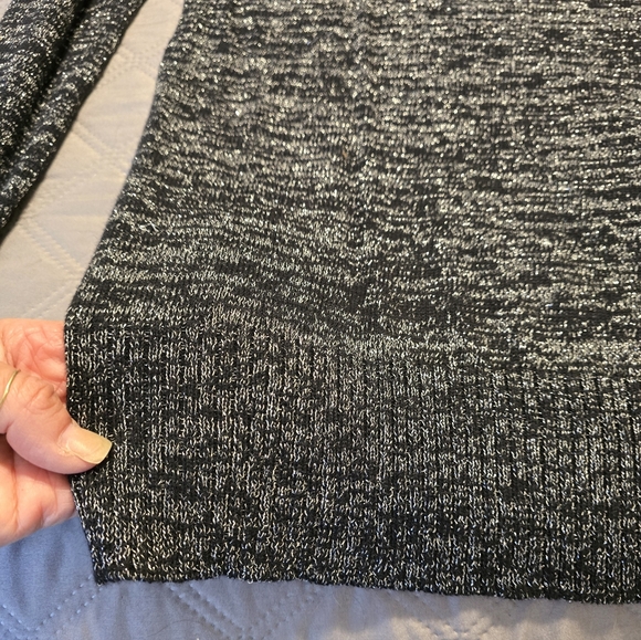 Like new vintage Moda International beaded open back sweater. - Picture 4 of 8